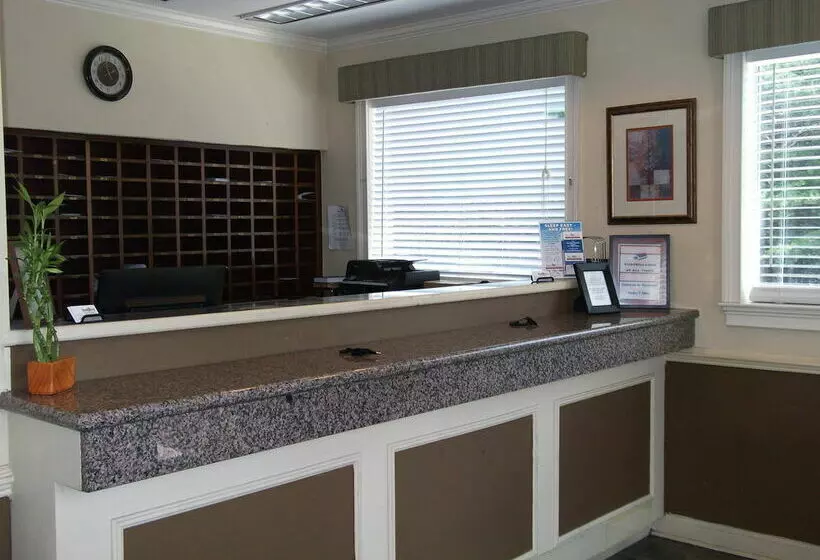 호텔 Budgetel Lithia Springs