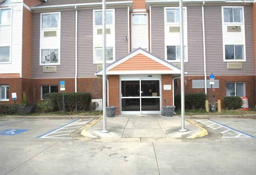 בית מלון כפרי Extended Stay