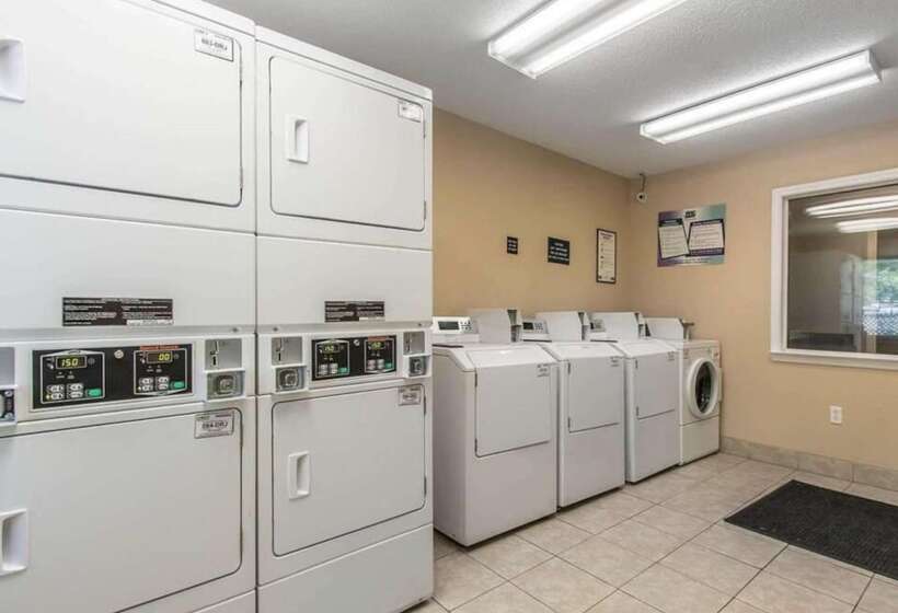 בית מלון כפרי Extended Stay