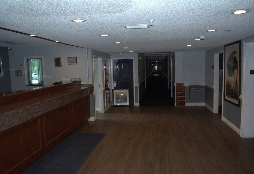 בית מלון כפרי Extended Stay