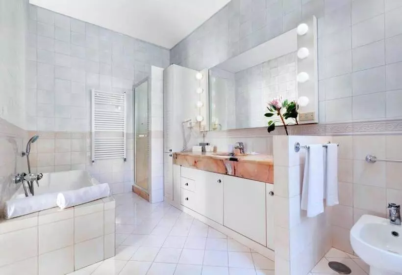 Отель Villa Oriana Relais