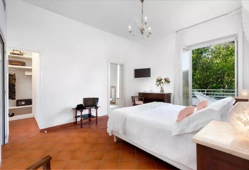 Отель Villa Oriana Relais