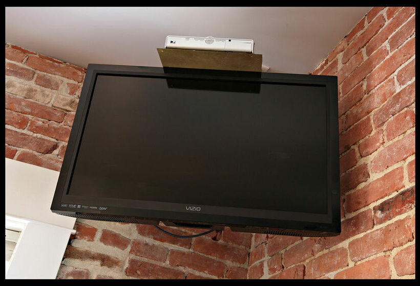 Venice Beach Suites & Hotel