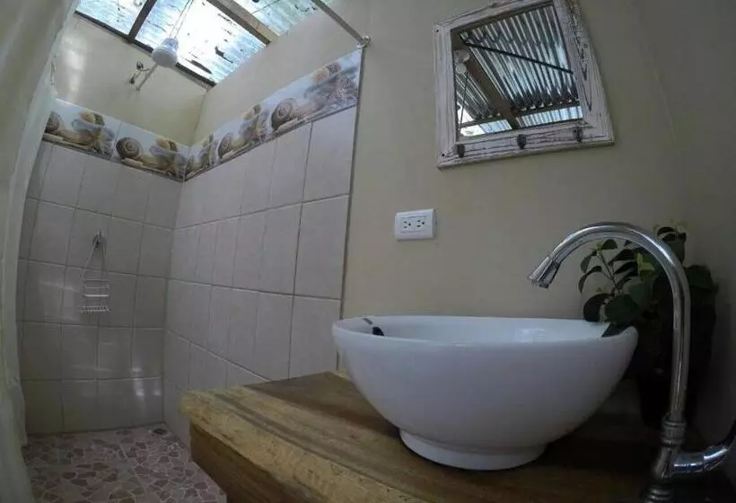 Aamiaismajoitus (B&B) Faith Glamping Dome Costa Rica