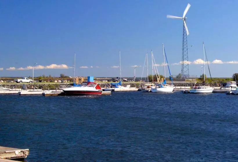 Motelli Lakeview Inn