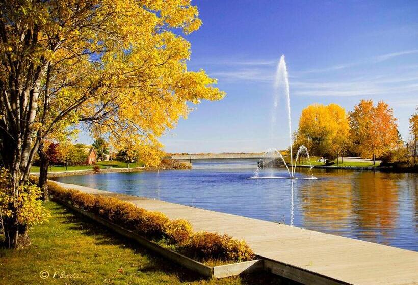 فندق على الطريق Lakeview Inn