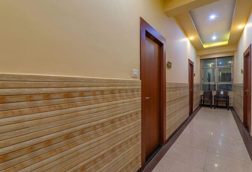 هتل Fabexpress Shree Galaxy