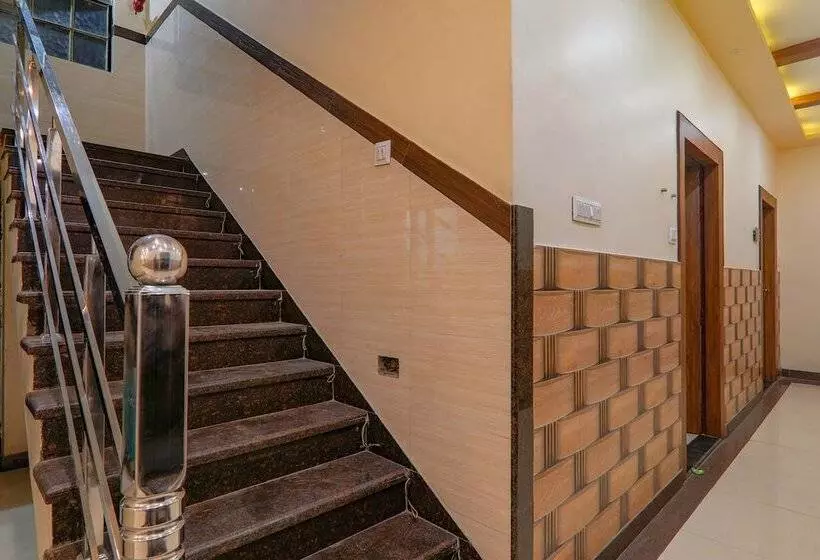 هتل Fabexpress Shree Galaxy