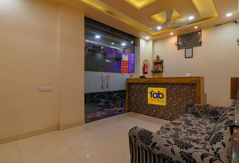 هتل Fabexpress Shree Galaxy