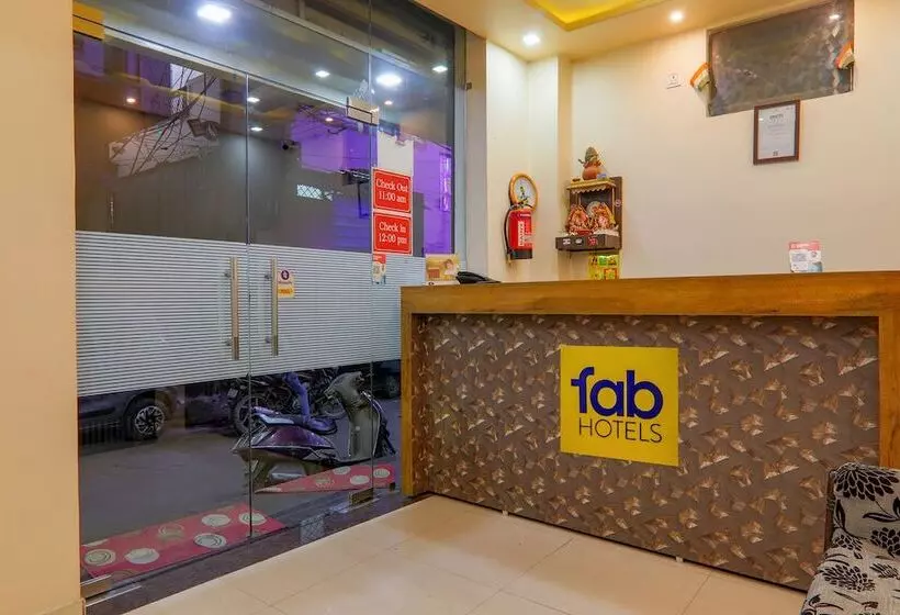 هتل Fabexpress Shree Galaxy