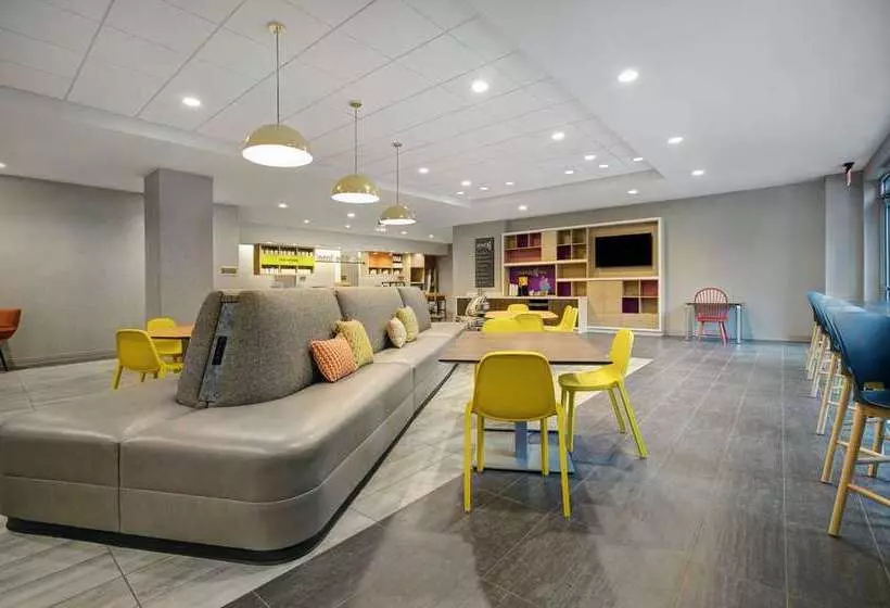 ホテル Tru By Hilton Milwaukee Downtown, Wi