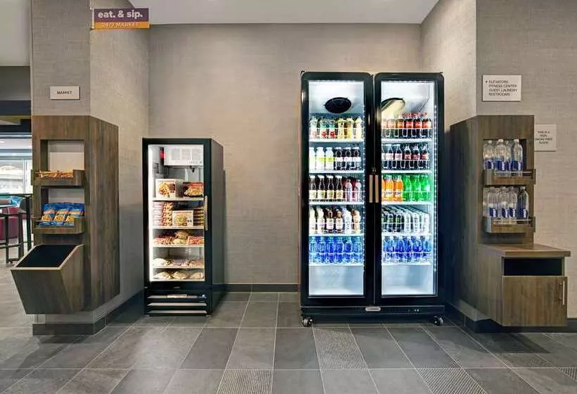 ホテル Tru By Hilton Milwaukee Downtown, Wi