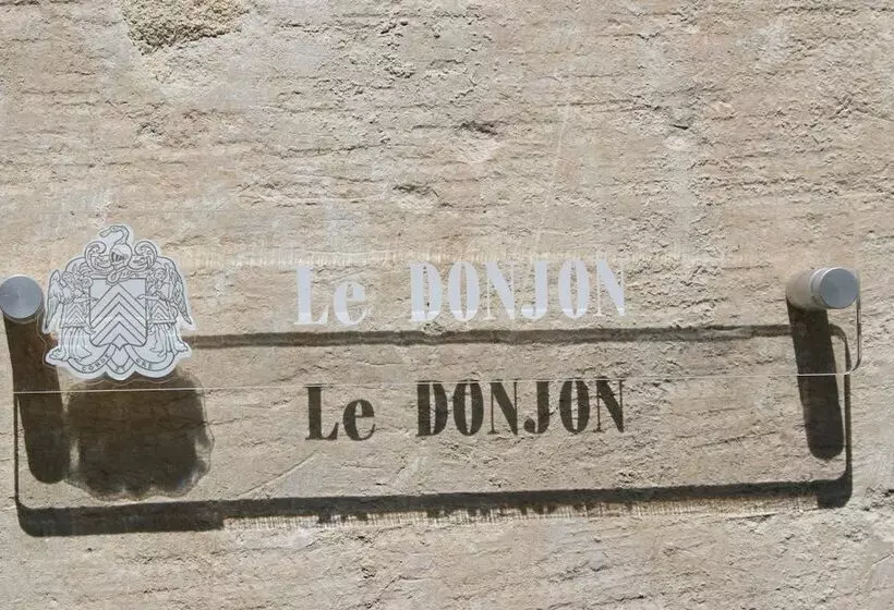 ベッドアンドブレックファースト Ferme Château De Cordey & Spa