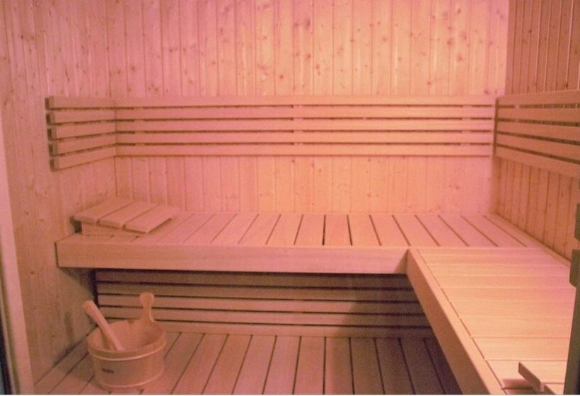 مبيت وإفطار Ferme Château De Cordey & Spa