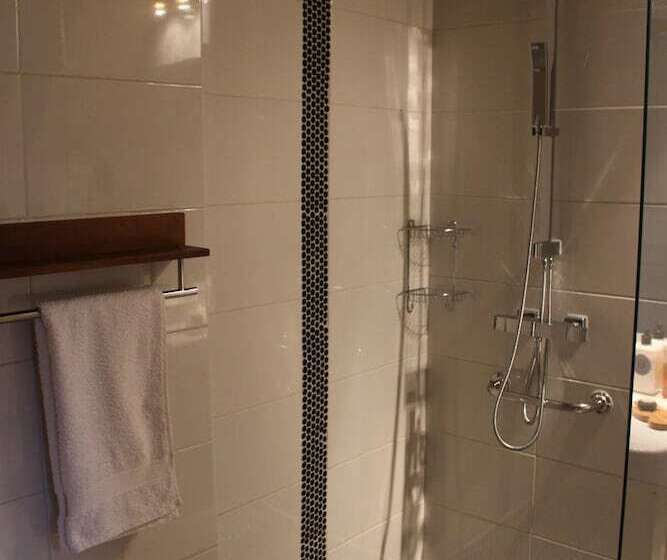 مبيت وإفطار Ferme Château De Cordey & Spa