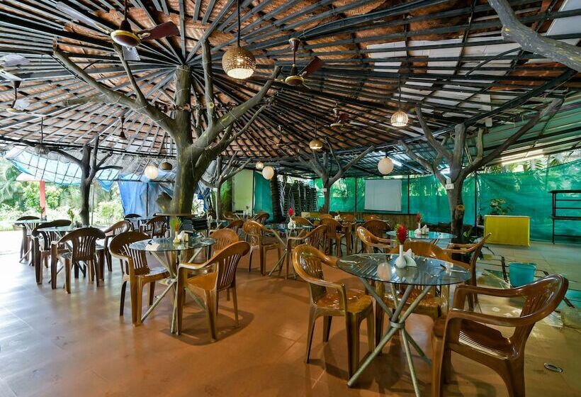 ホテル Alagoa Resort By Oyo Rooms