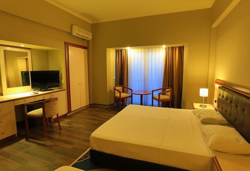 فندق Bogaz Beach