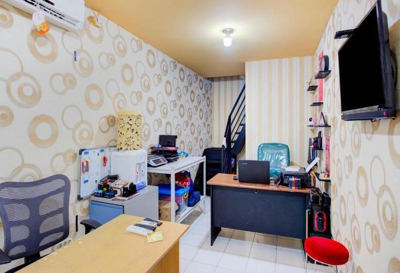 Hotel Oyo 3998 By Blessing Sentra Timur