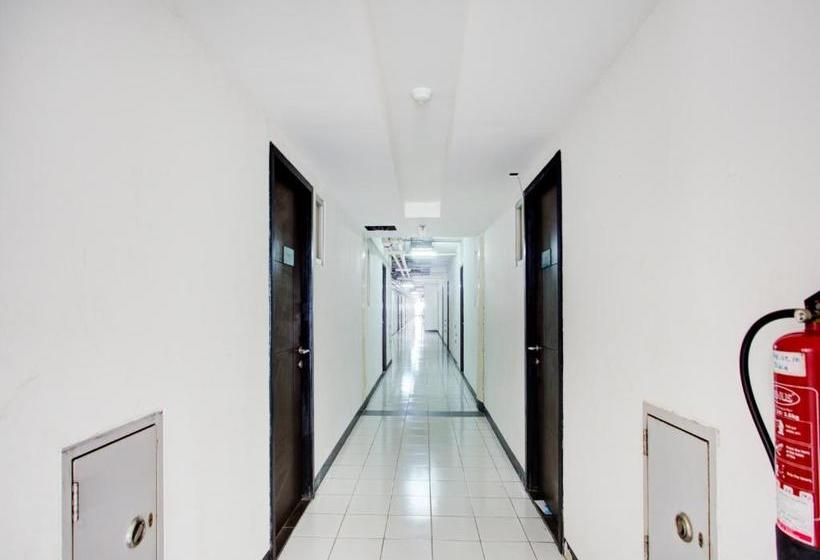 Hotel Oyo 3998 By Blessing Sentra Timur