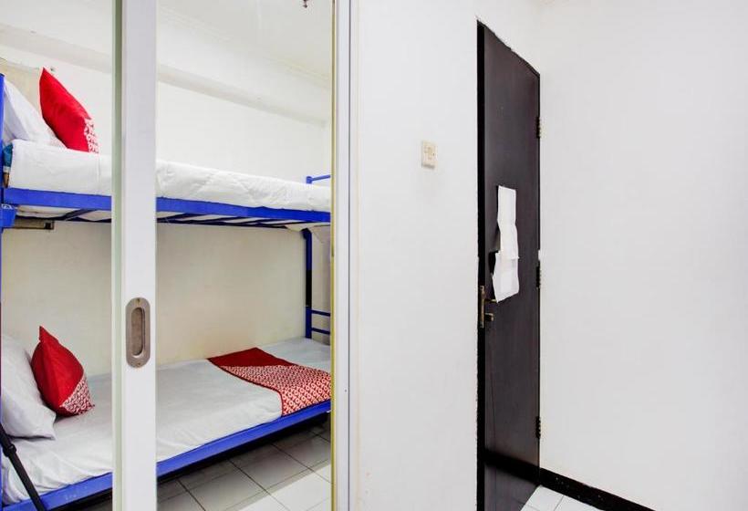 Hotel Oyo 3998 By Blessing Sentra Timur