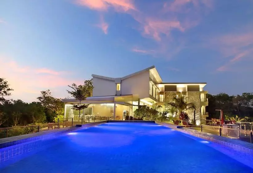 Hotelli Royal Ocean Resort Karimunjawa