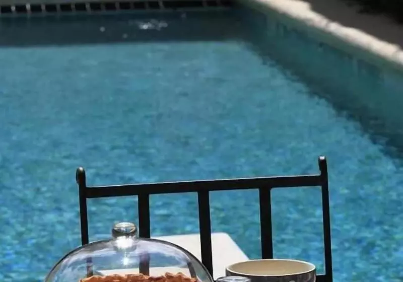 Majatalo Au Coeur D Etaules