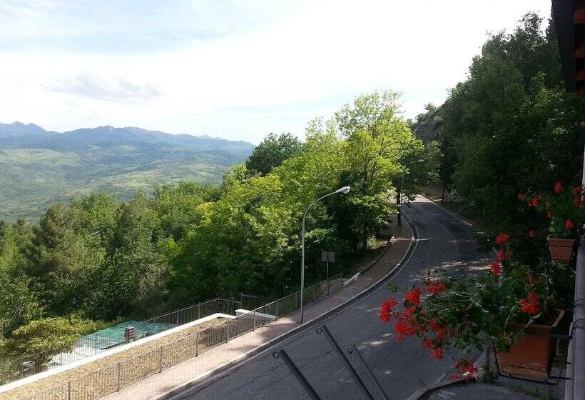 פנסיון Casa Albergo Tiroasegno