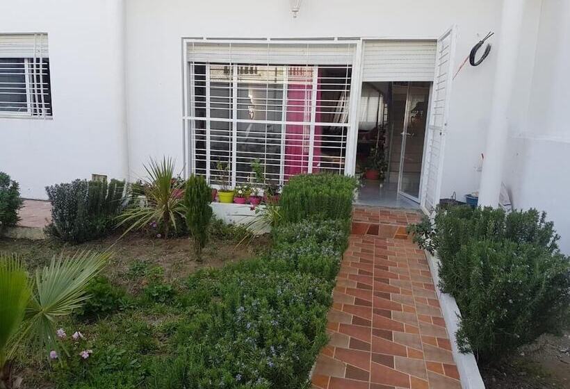 بنسيون Tanjitan Hospitalite