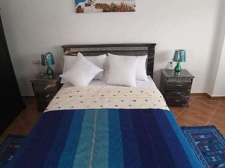 بنسيون Tanjitan Hospitalite