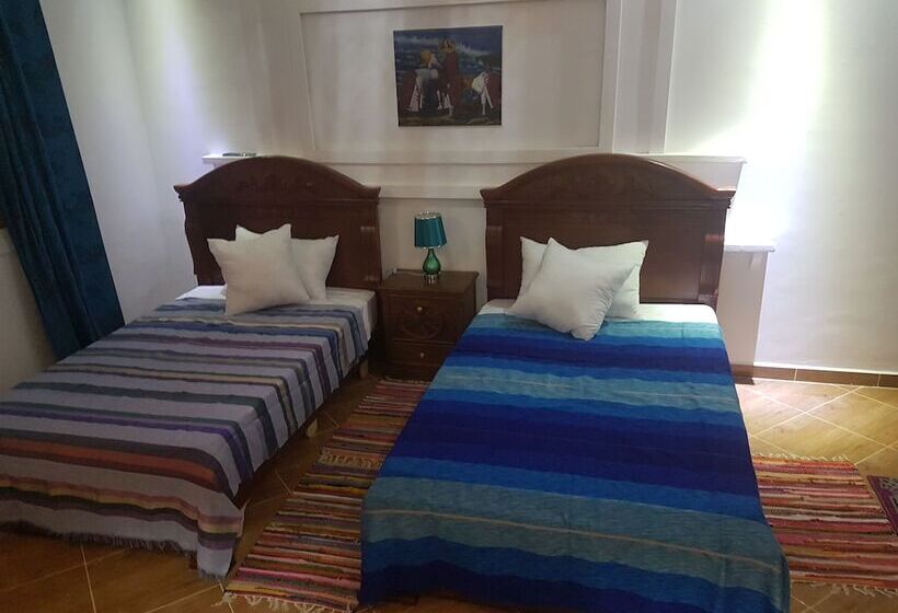 بنسيون Tanjitan Hospitalite