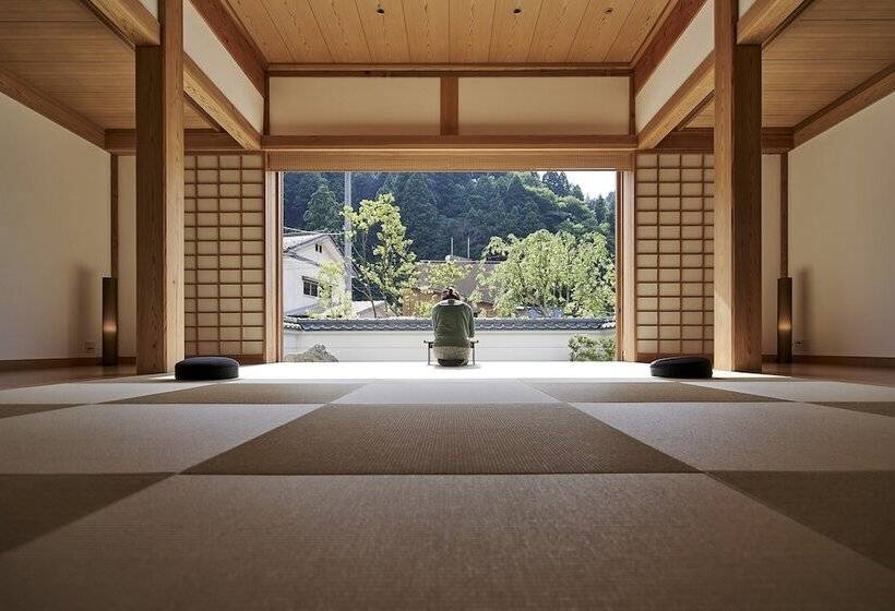 Ryokan Hakujukan