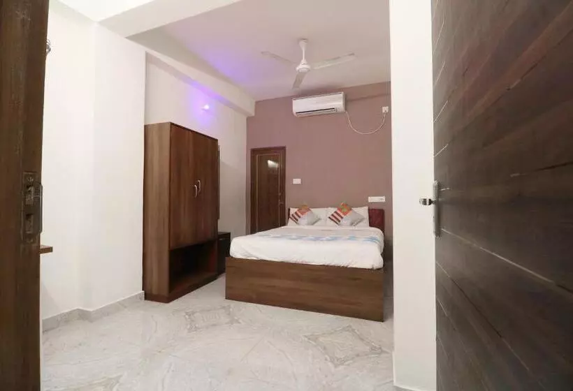 Super Hotel O Adri Hotels Near Dum Dum Metro Station