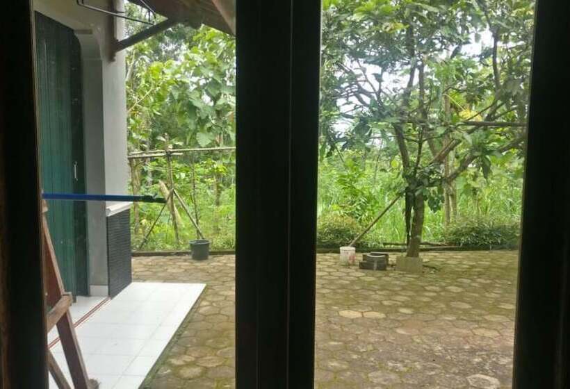 הוסטל Dista Homestay