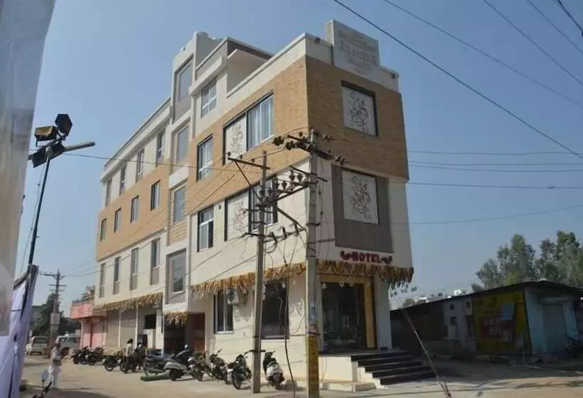 Hotelli Khatana Palace