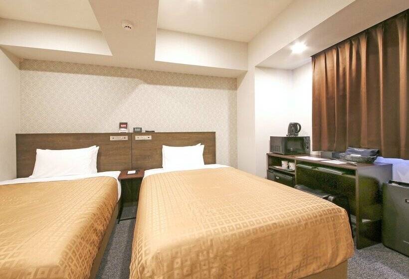 בית מלון כפרי Livemax Chiba Chuo Ekimae