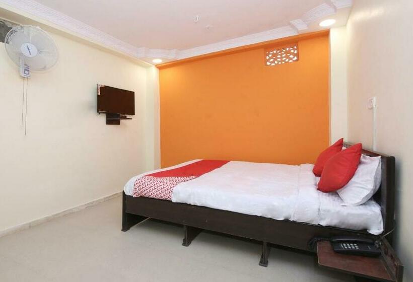 هتل Oyo 46319  Vn Residency