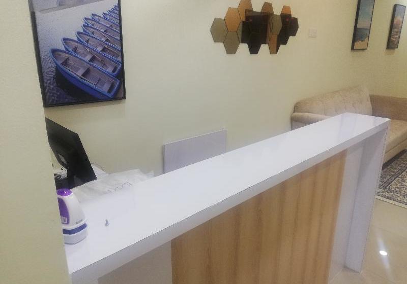 Hotell Oyo 90090 Roselyn Inn 2