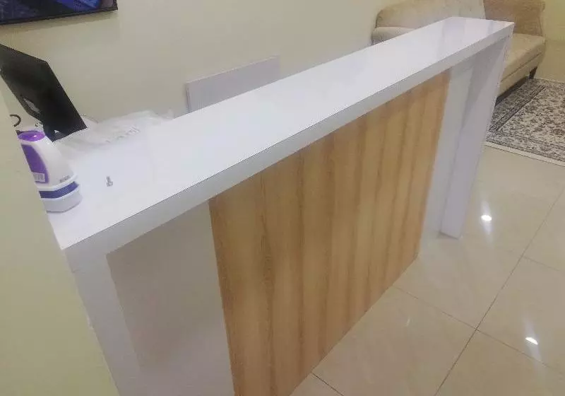 Hotelli Oyo 90090 Roselyn Inn 2