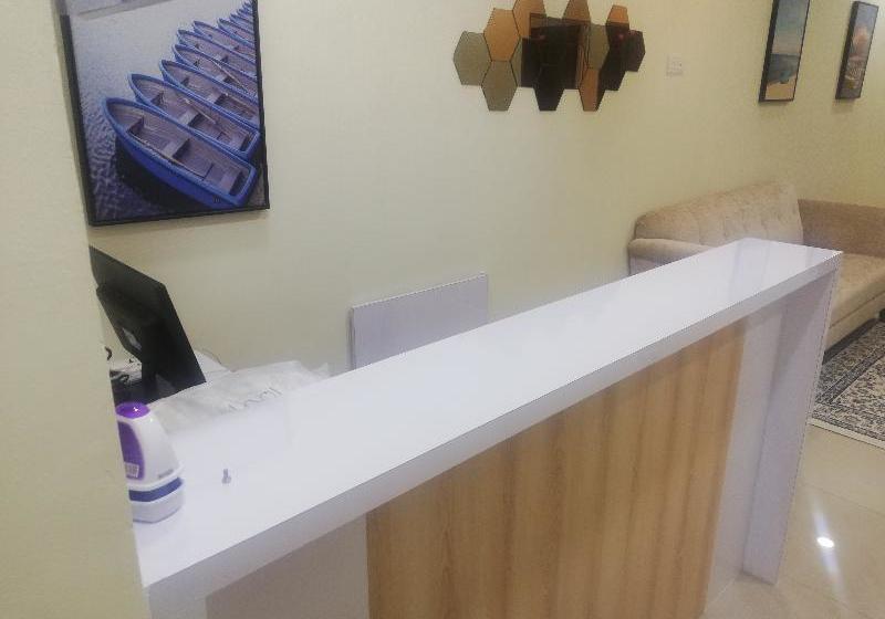 Hotell Oyo 90090 Roselyn Inn 2