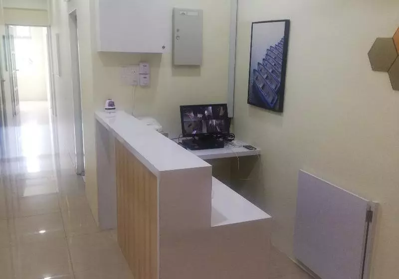 Hotelli Oyo 90090 Roselyn Inn 2