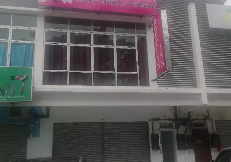 Hotelli Oyo 90090 Roselyn Inn 2