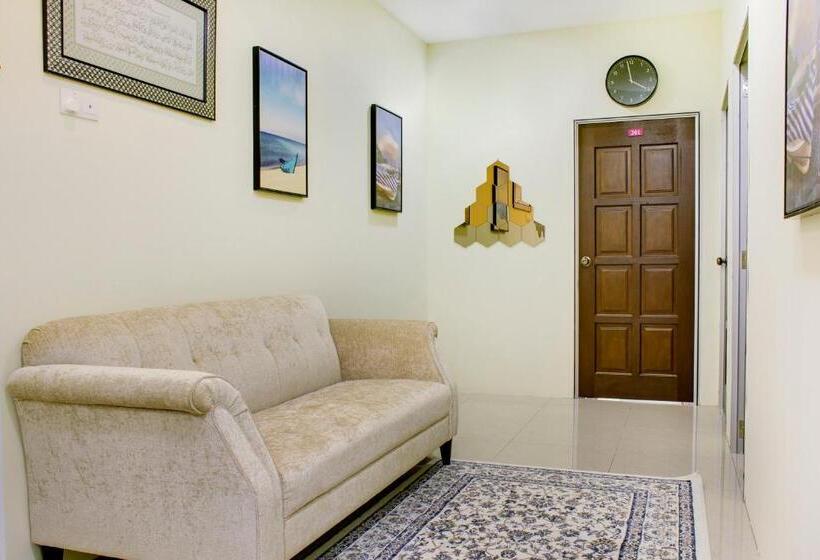 Hotell Oyo 90090 Roselyn Inn 2