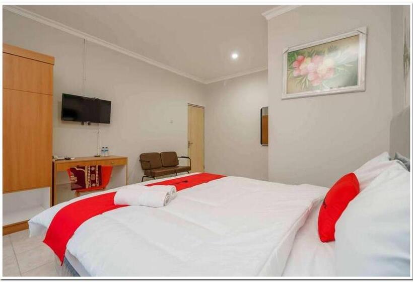 בית מלון כפרי Reddoorz Near Jiexpo Kemayoran 2