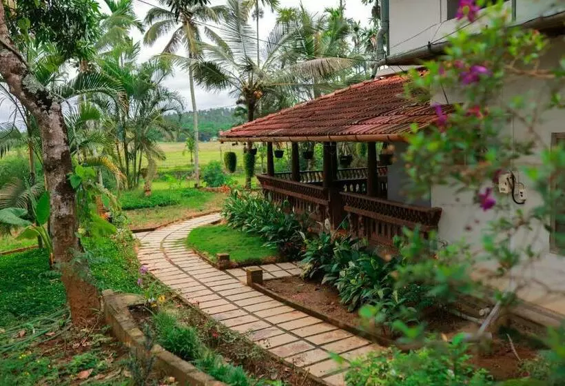 ホテル Wayal Wayanad Farm Resort
