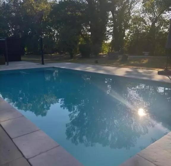 Aamiaismajoitus (B&B) Le Moulin De Montségur