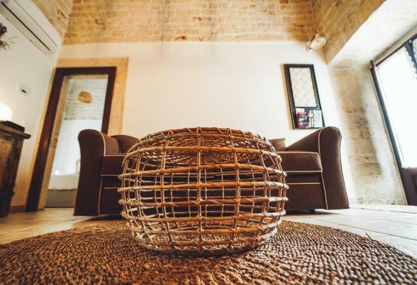 تختخواب و صبحانه Trullo Malvasia Trulli Antì Charme & Relax