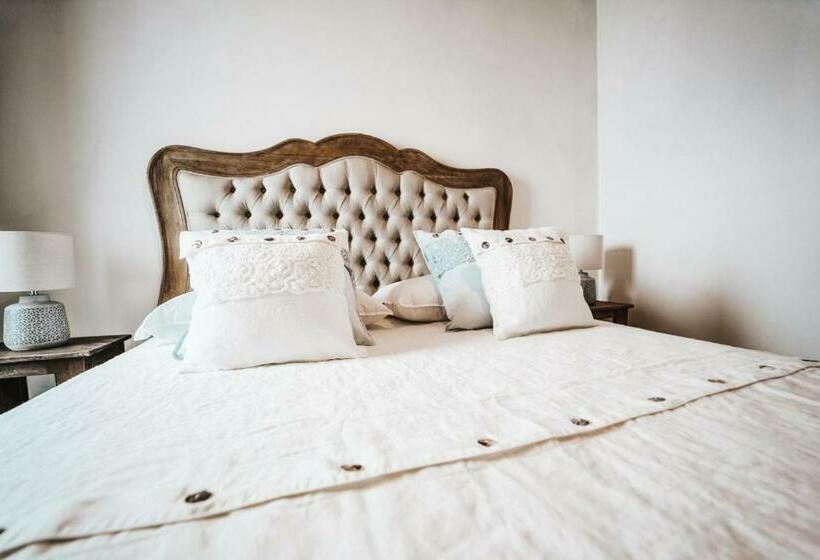 تختخواب و صبحانه Trullo Malvasia Trulli Antì Charme & Relax