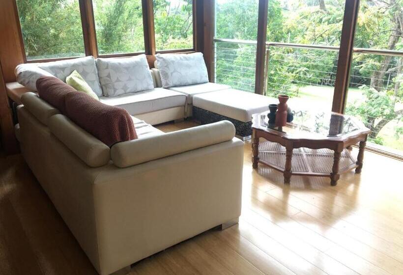 Eumundi Guesthouse And B&b