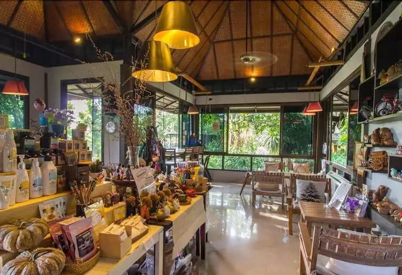 Hotelli Kongkarn Bed & Farm Stay