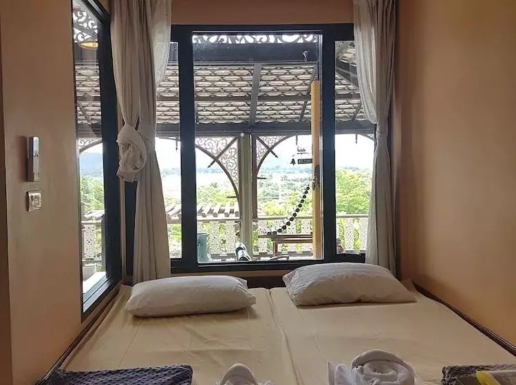 Hotelli Kongkarn Bed & Farm Stay